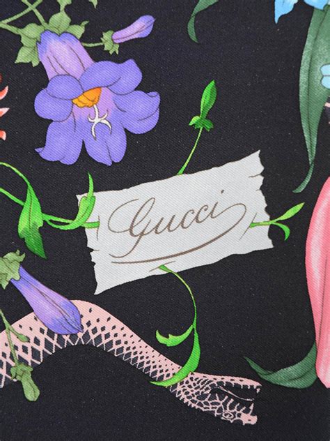 foulard gucci serpente|sciarpe foulard gucci.